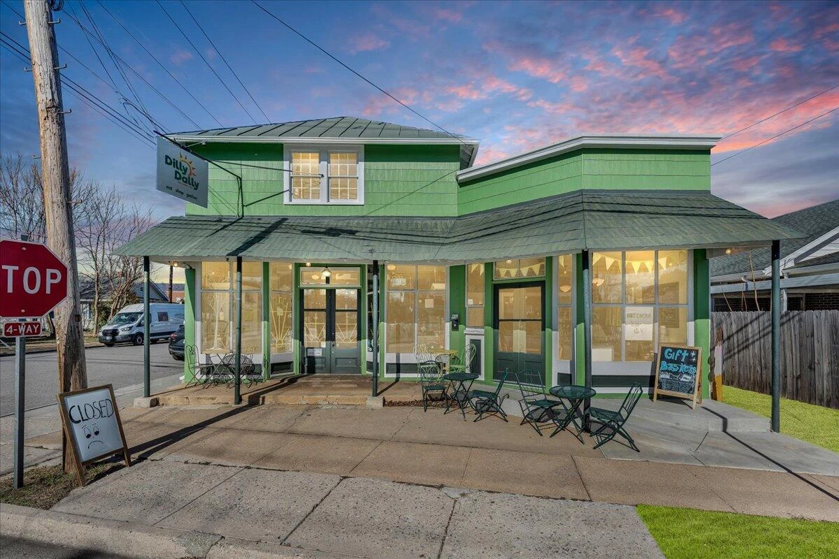 1511 Eddy AVE