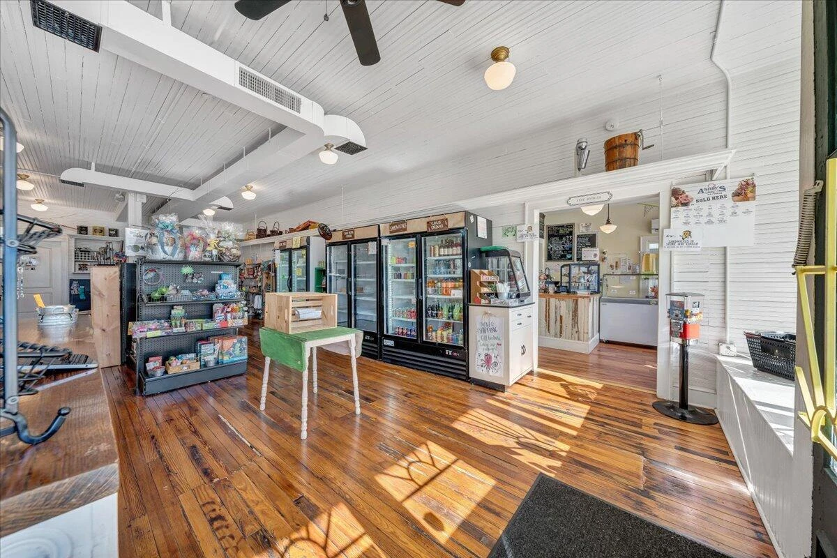 1511 Eddy AVE - Photo 11