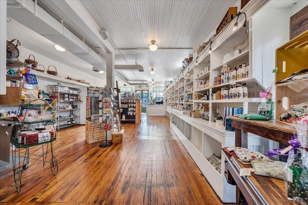1511 Eddy AVE - Photo 16