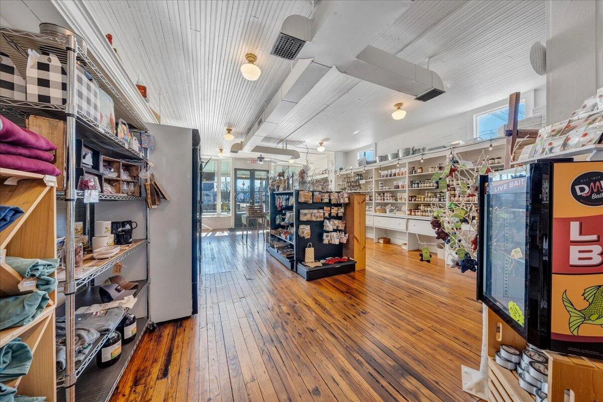 1511 Eddy AVE - Photo 17