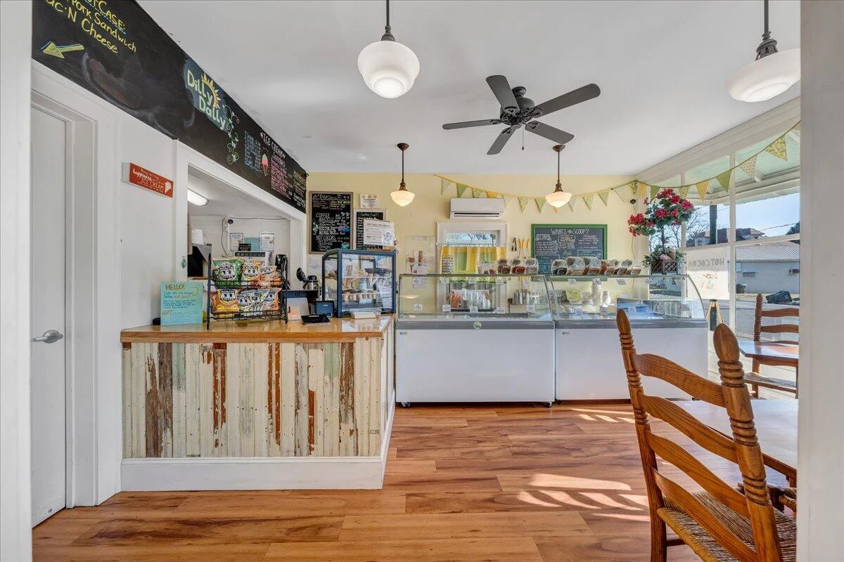 1511 Eddy AVE - Photo 20