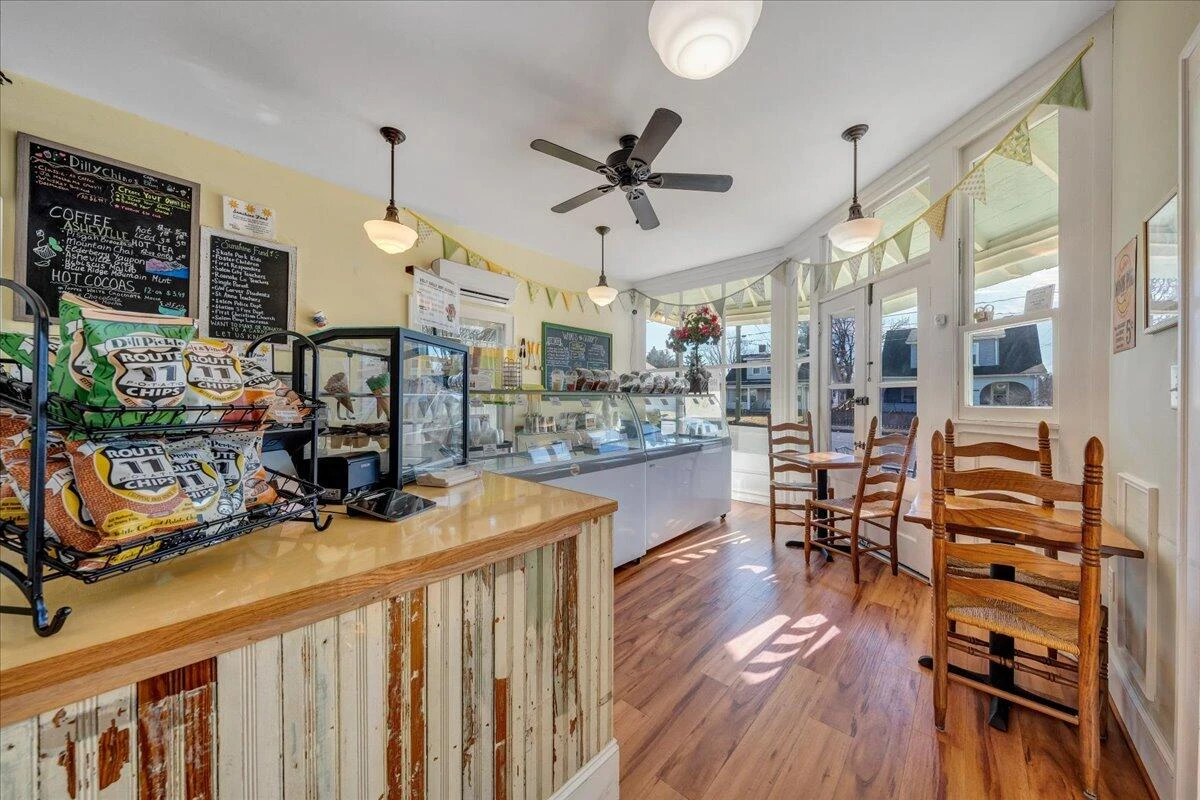 1511 Eddy AVE - Photo 21