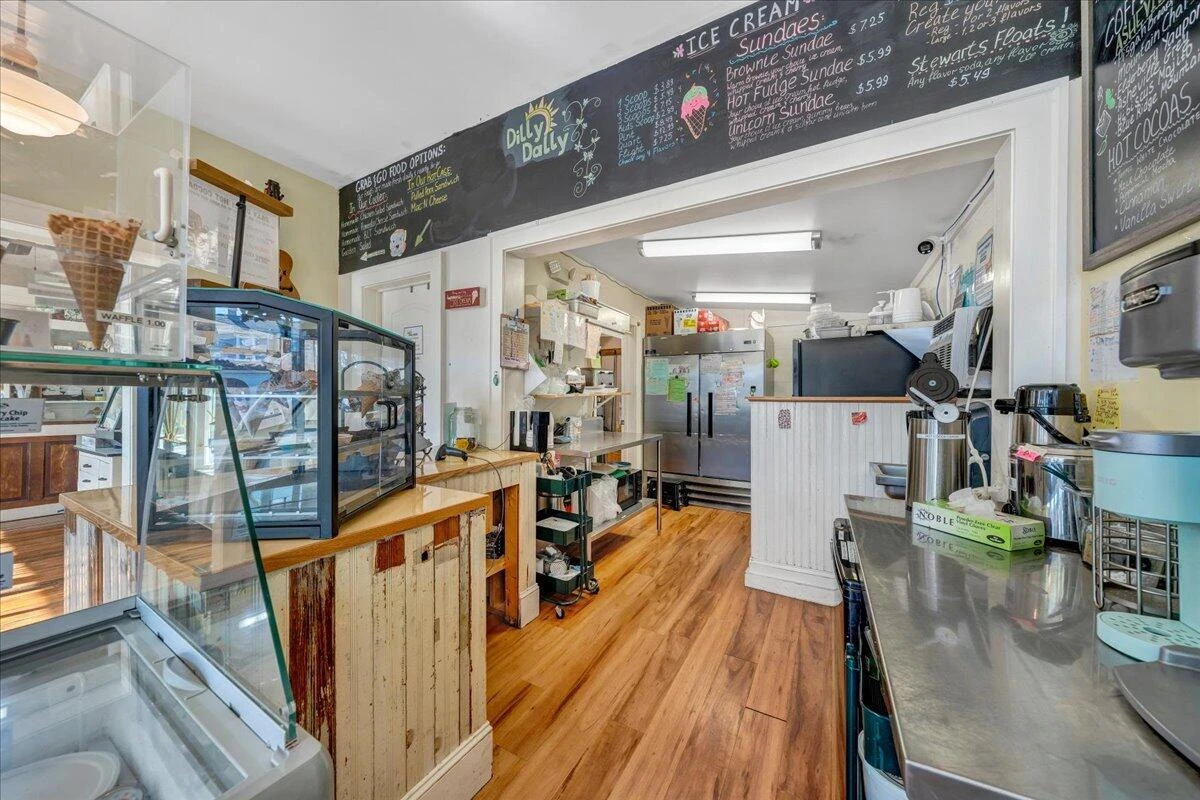 1511 Eddy AVE - Photo 24