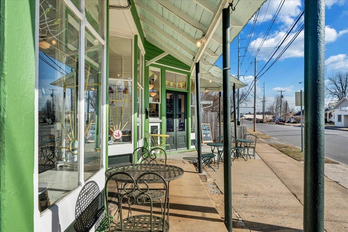 1511 Eddy AVE - Photo 3