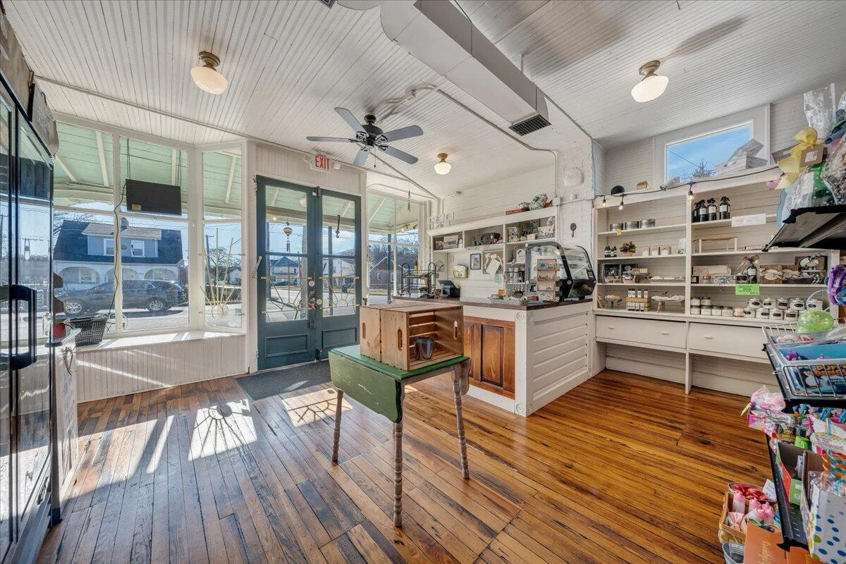 1511 Eddy AVE - Photo 8