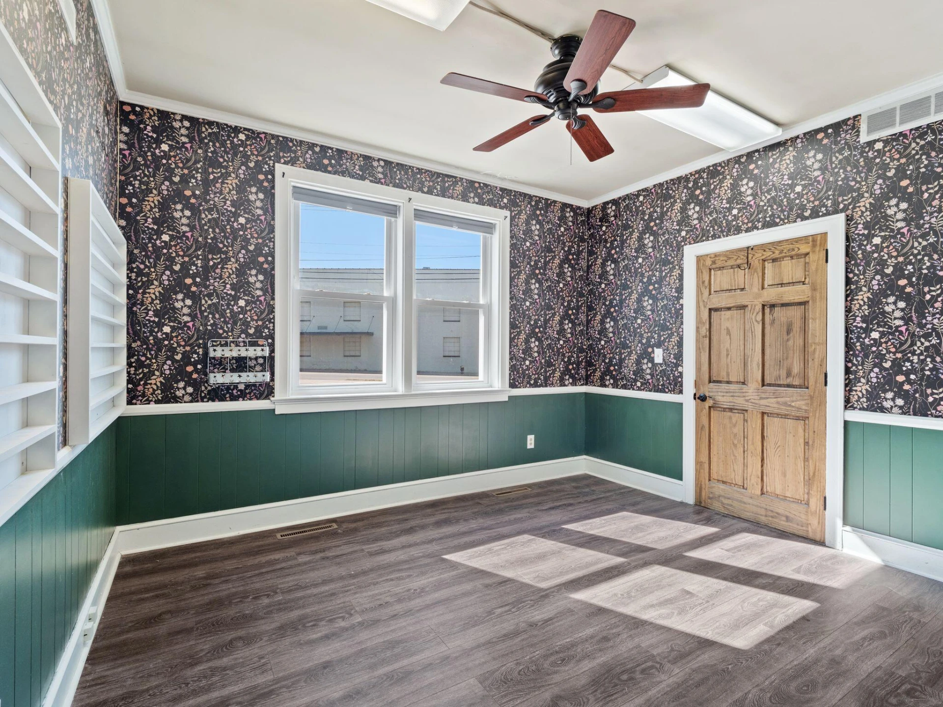 209 Cleveland  AVE - Photo 11
