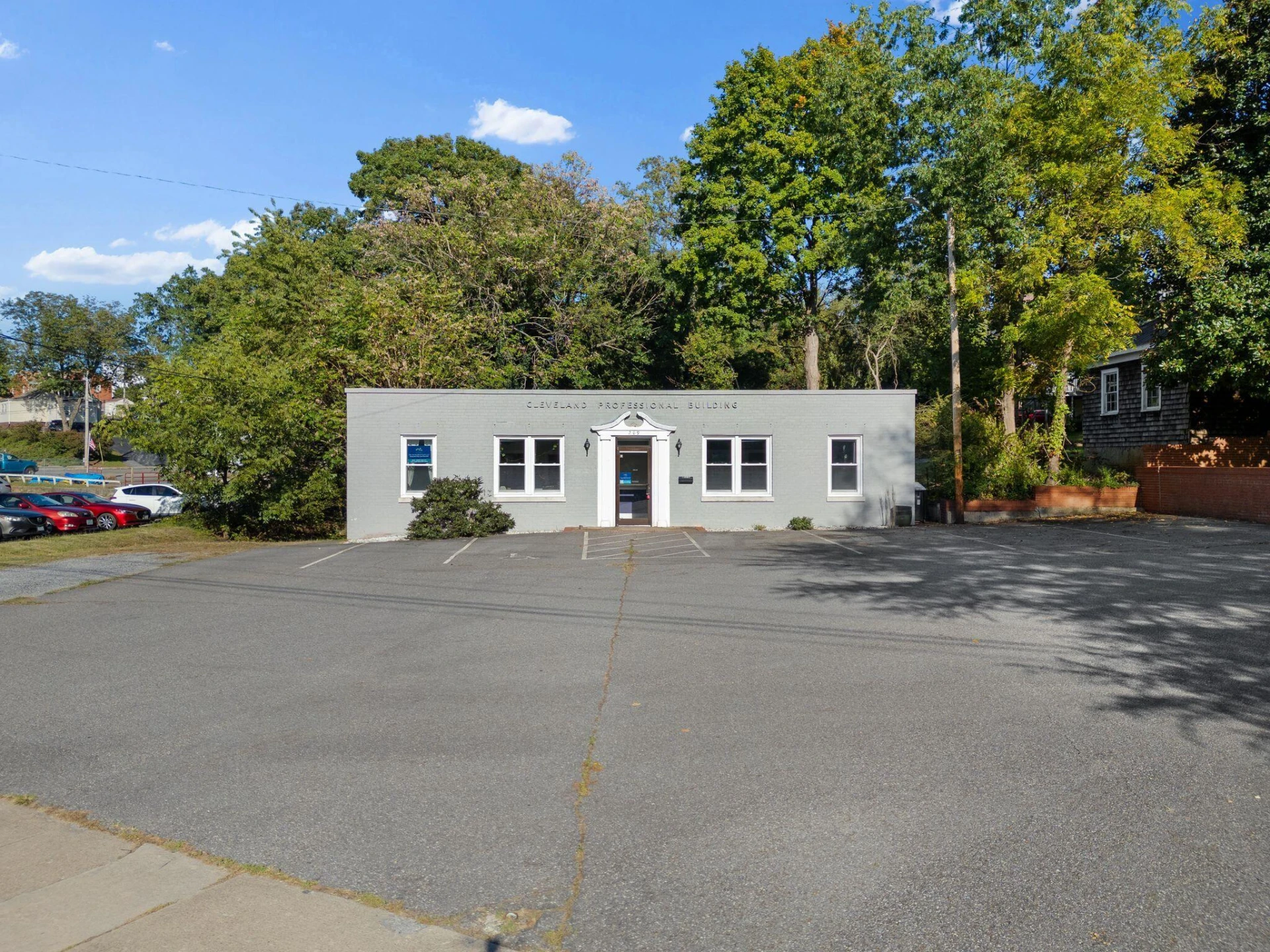 209 Cleveland  AVE - Photo 2