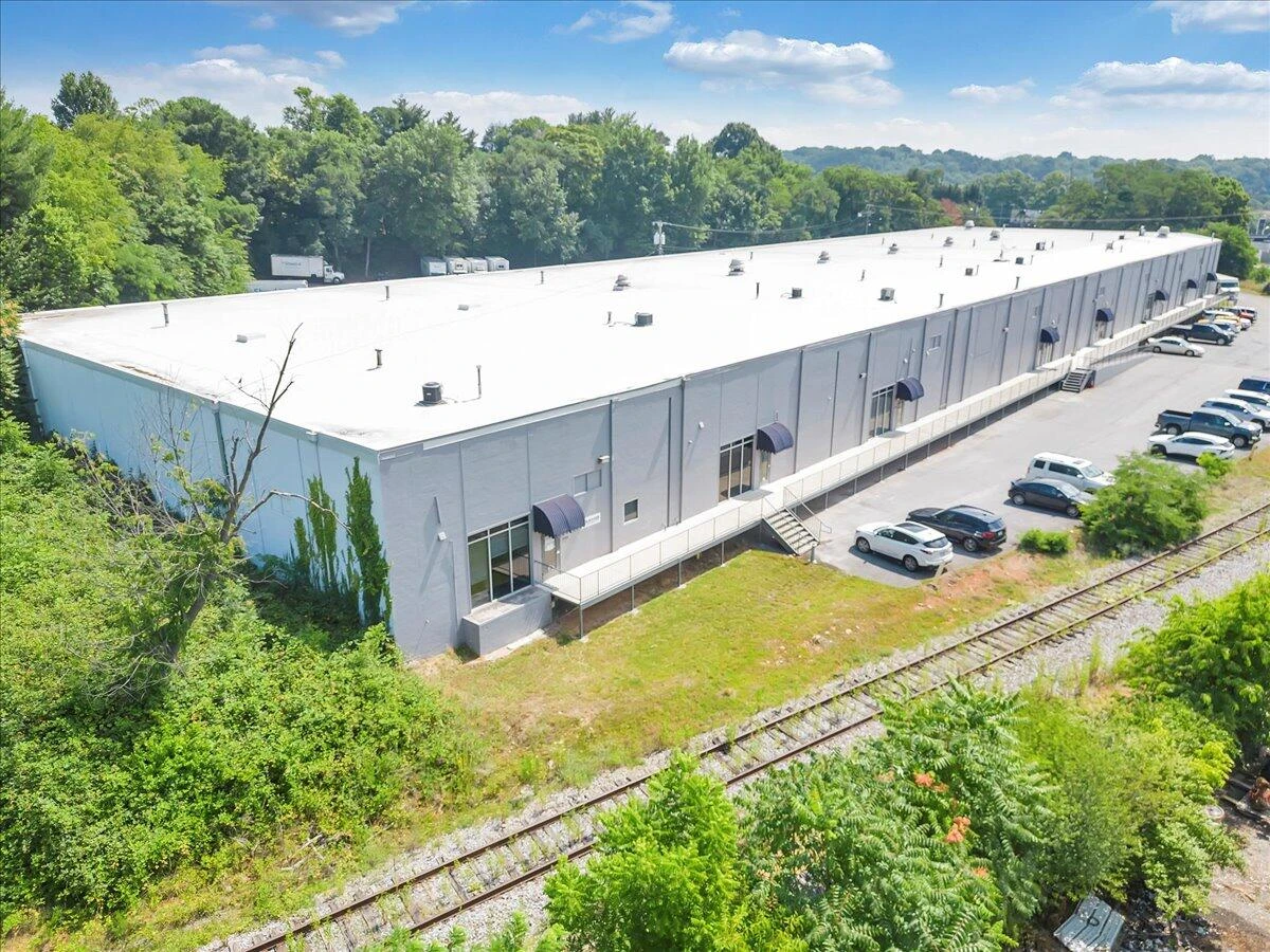 1342 Roanoke BLVD - Photo 4