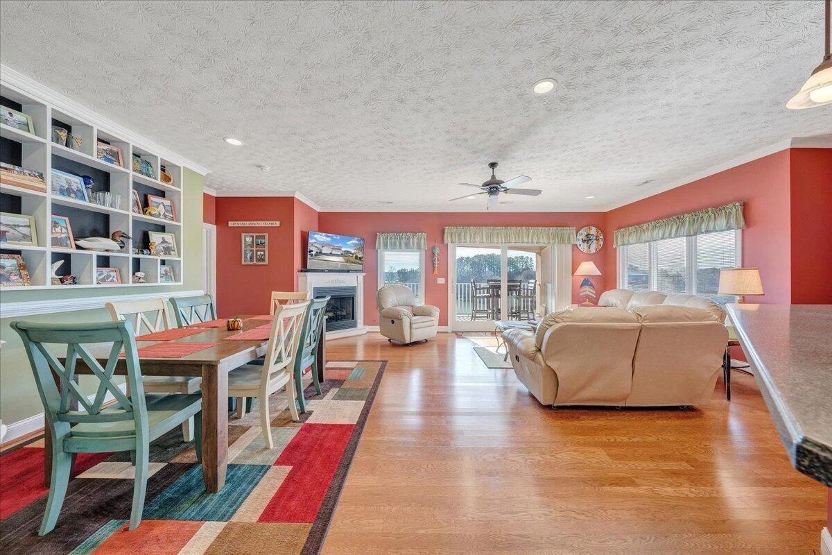 1064 LA CASA CT - Photo 10