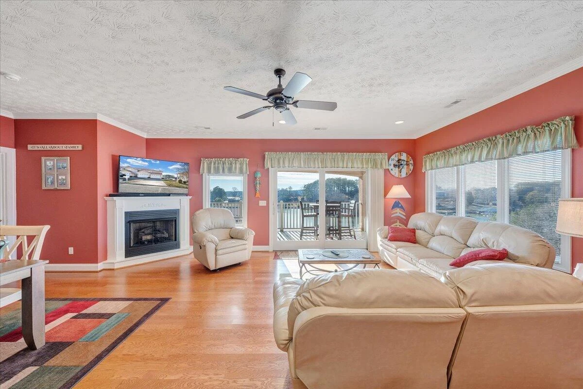 1064 LA CASA CT - Photo 11