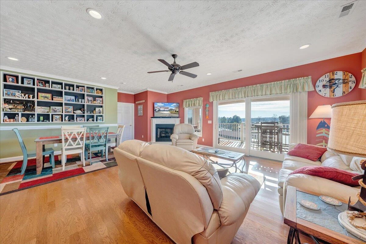 1064 LA CASA CT - Photo 14