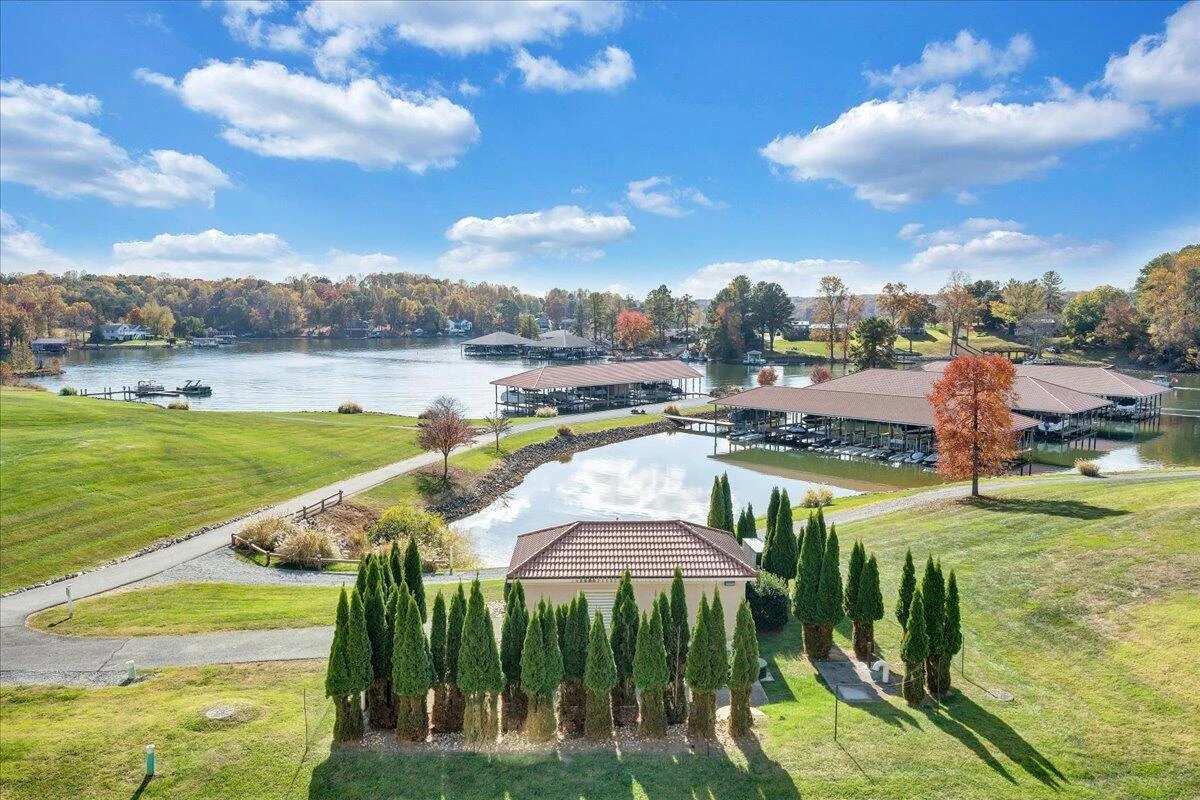 1064 LA CASA CT - Photo 82
