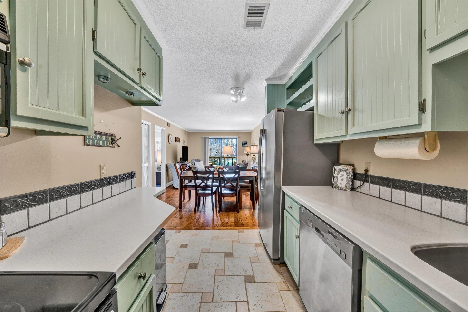 630 Montevista RD #501 - Photo 12