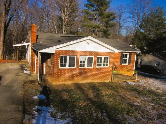 2120 SHADY RUN RD