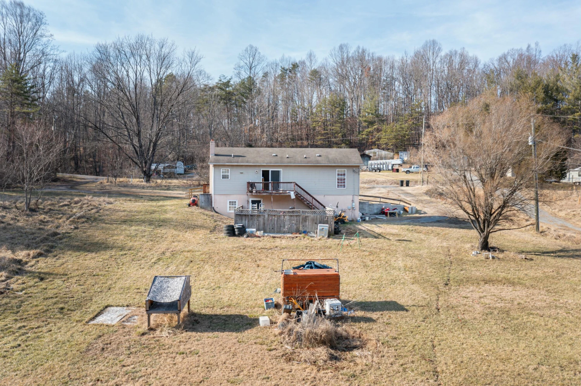 940 Ridgeway DR - Photo 4