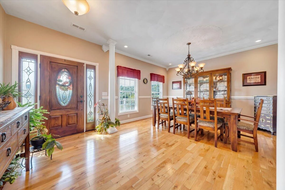 140 Fox Run  RD - Photo 14