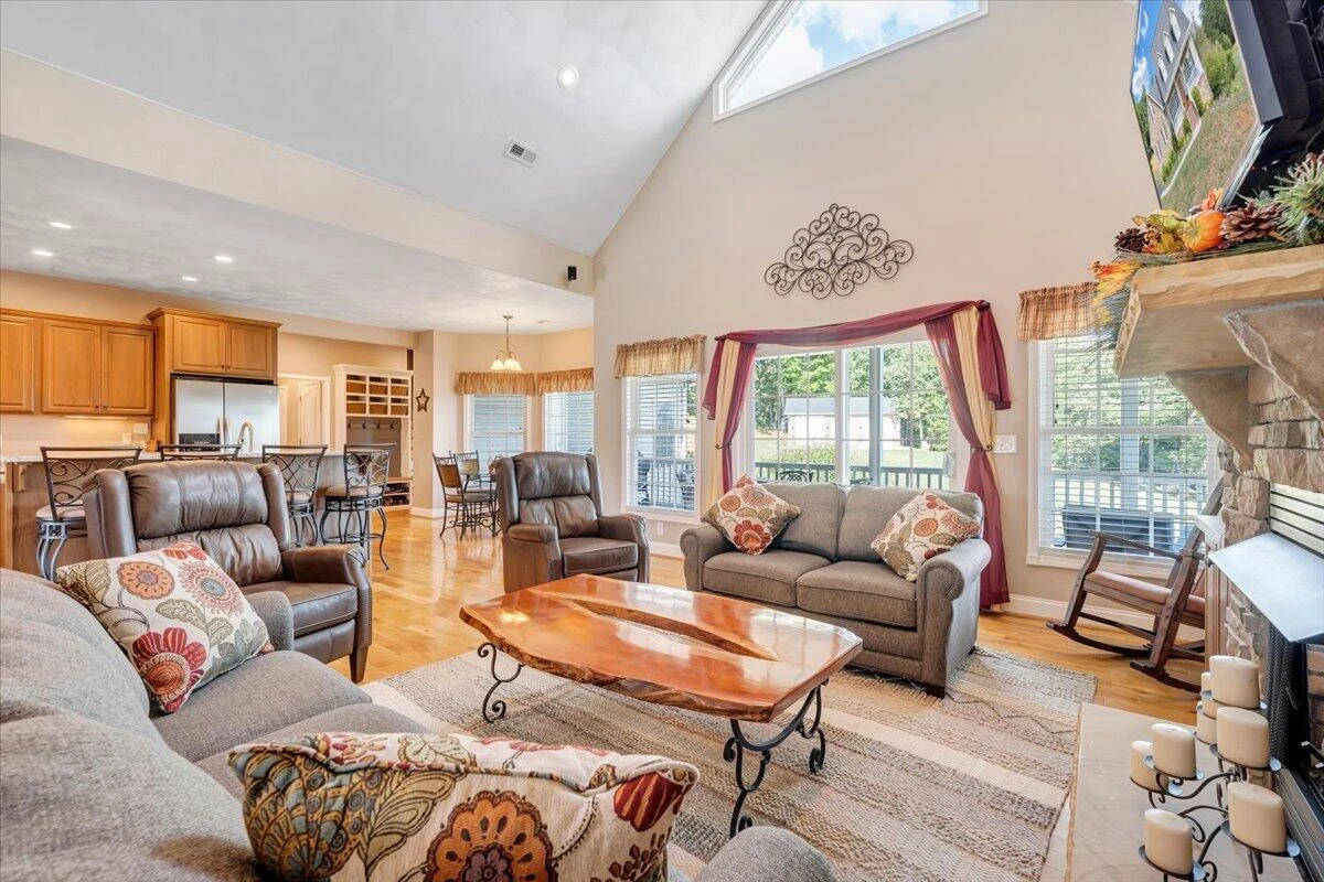 140 Fox Run  RD - Photo 18