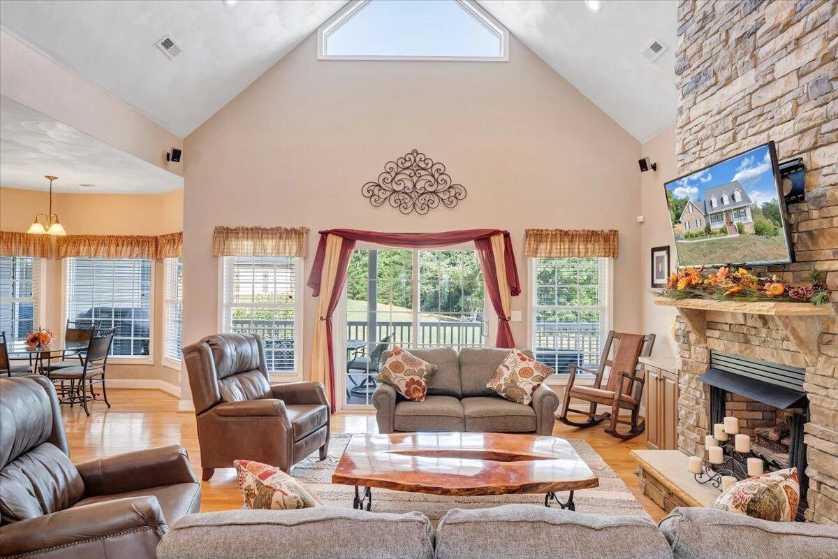 140 Fox Run  RD - Photo 19