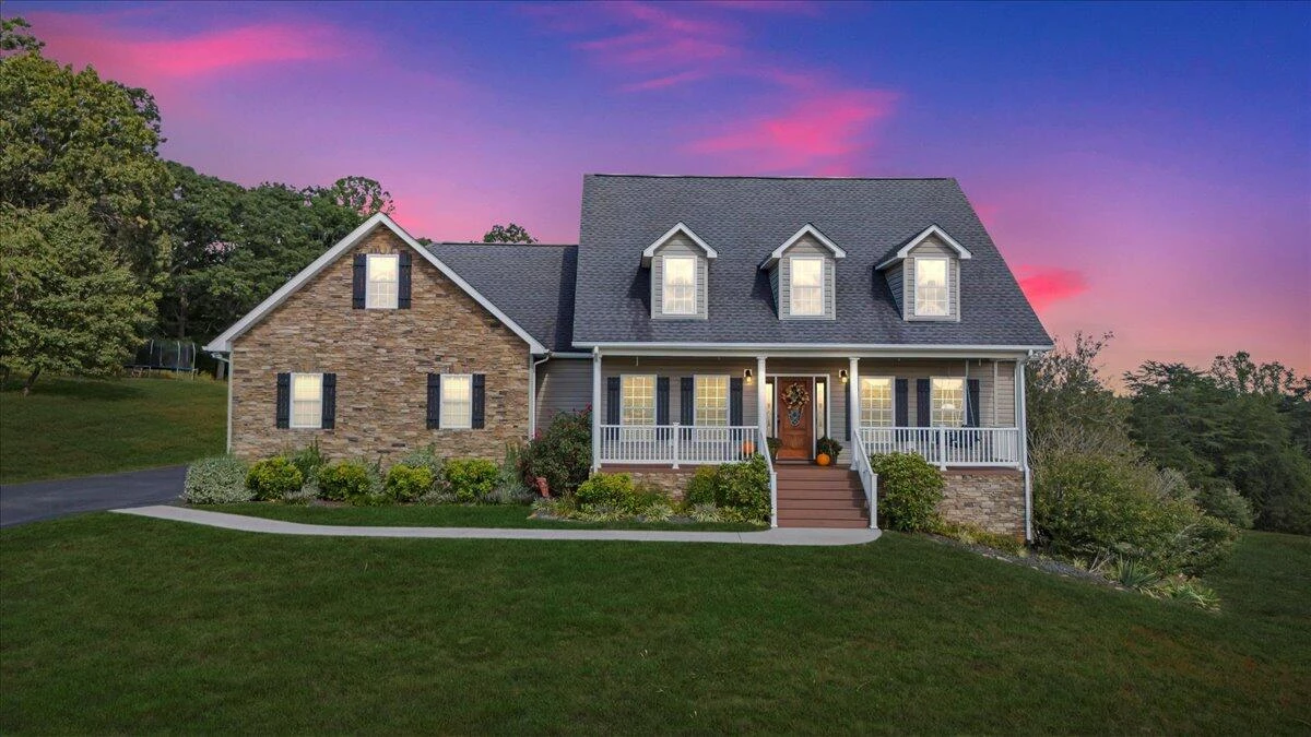 140 Fox Run  RD - Photo 2