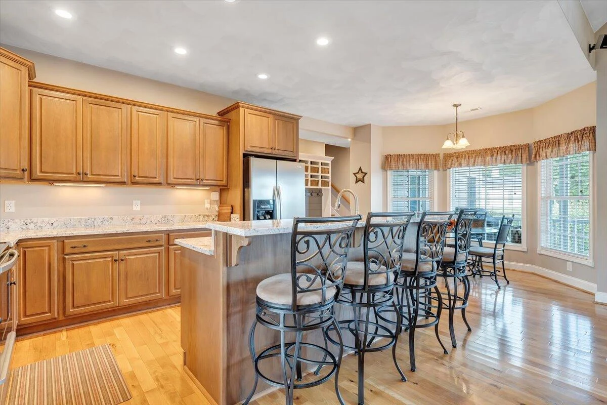 140 Fox Run  RD - Photo 24