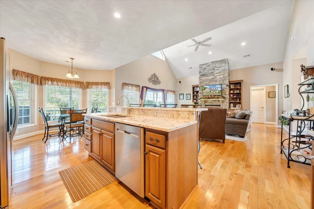 140 Fox Run  RD - Photo 25