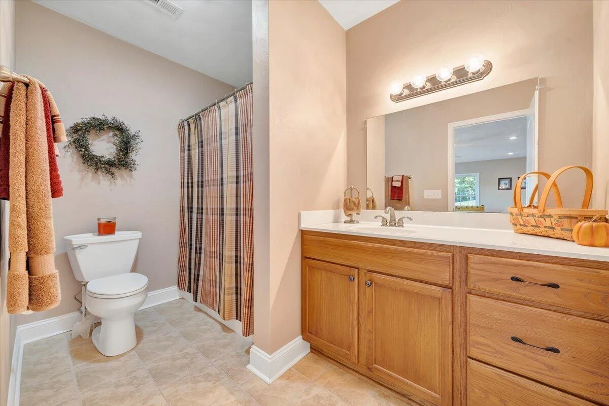 140 Fox Run  RD - Photo 51
