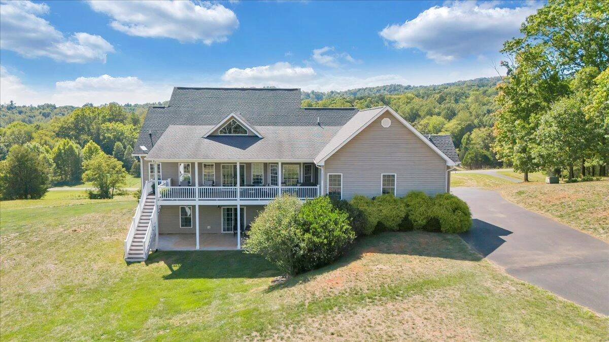 140 Fox Run  RD - Photo 71