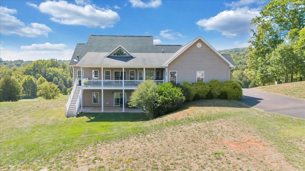 140 Fox Run  RD - Photo 72