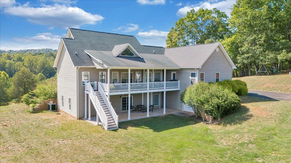 140 Fox Run  RD - Photo 74