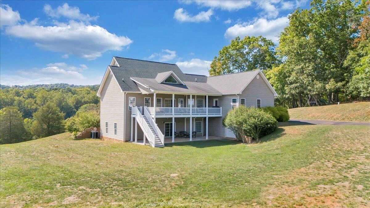 140 Fox Run  RD - Photo 75