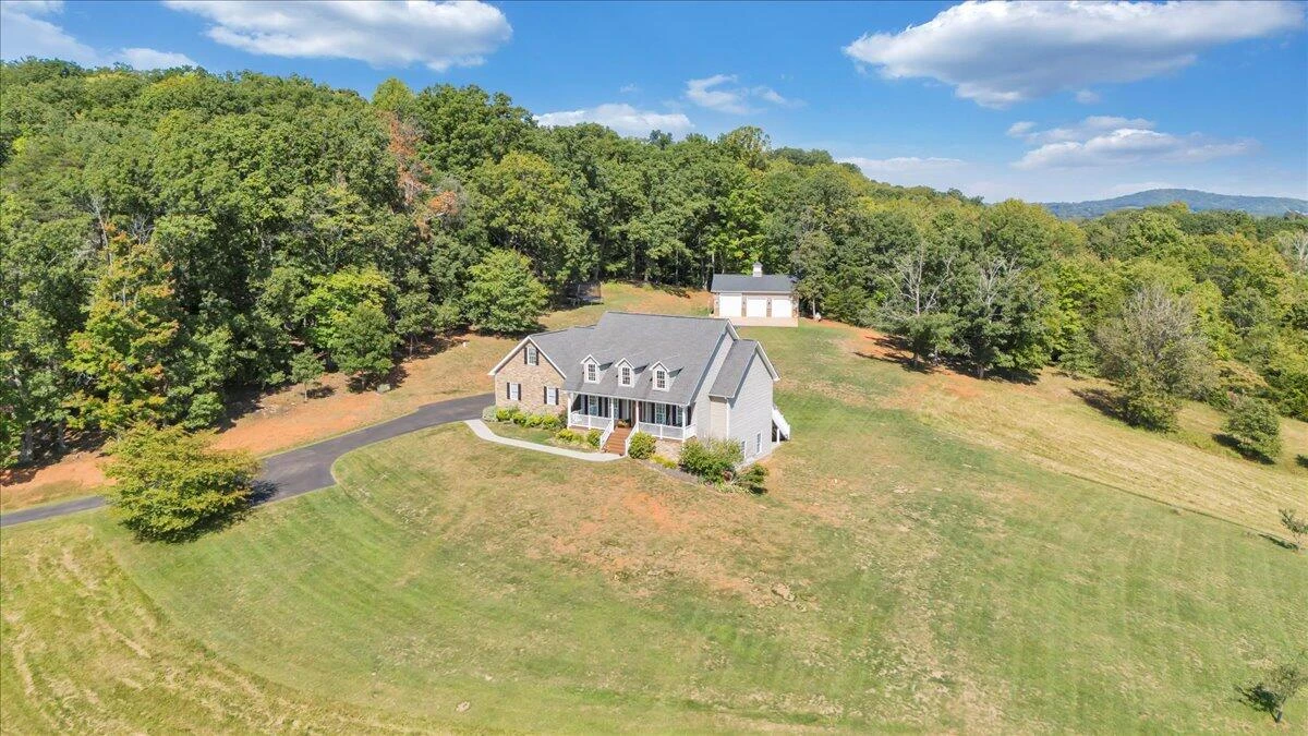 140 Fox Run  RD - Photo 83