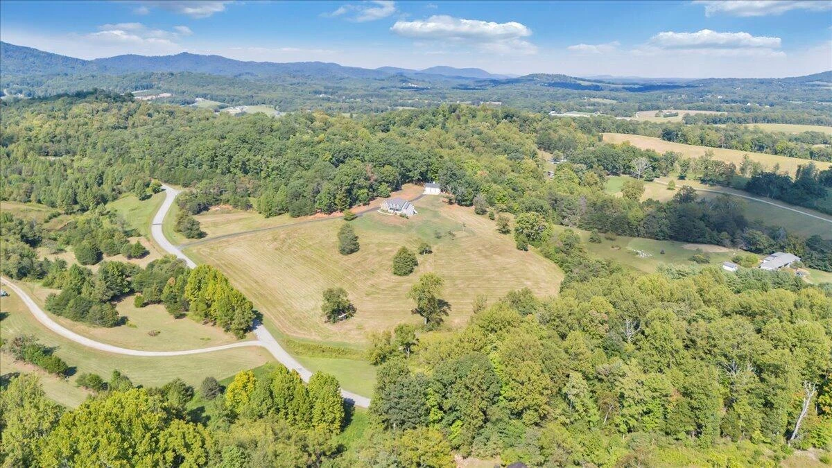 140 Fox Run  RD - Photo 86