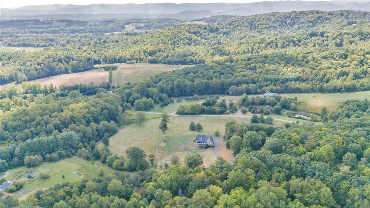 140 Fox Run  RD - Photo 87