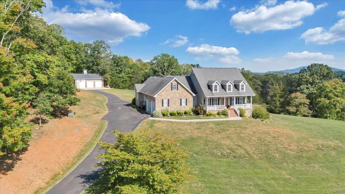 140 Fox Run  RD - Photo 92