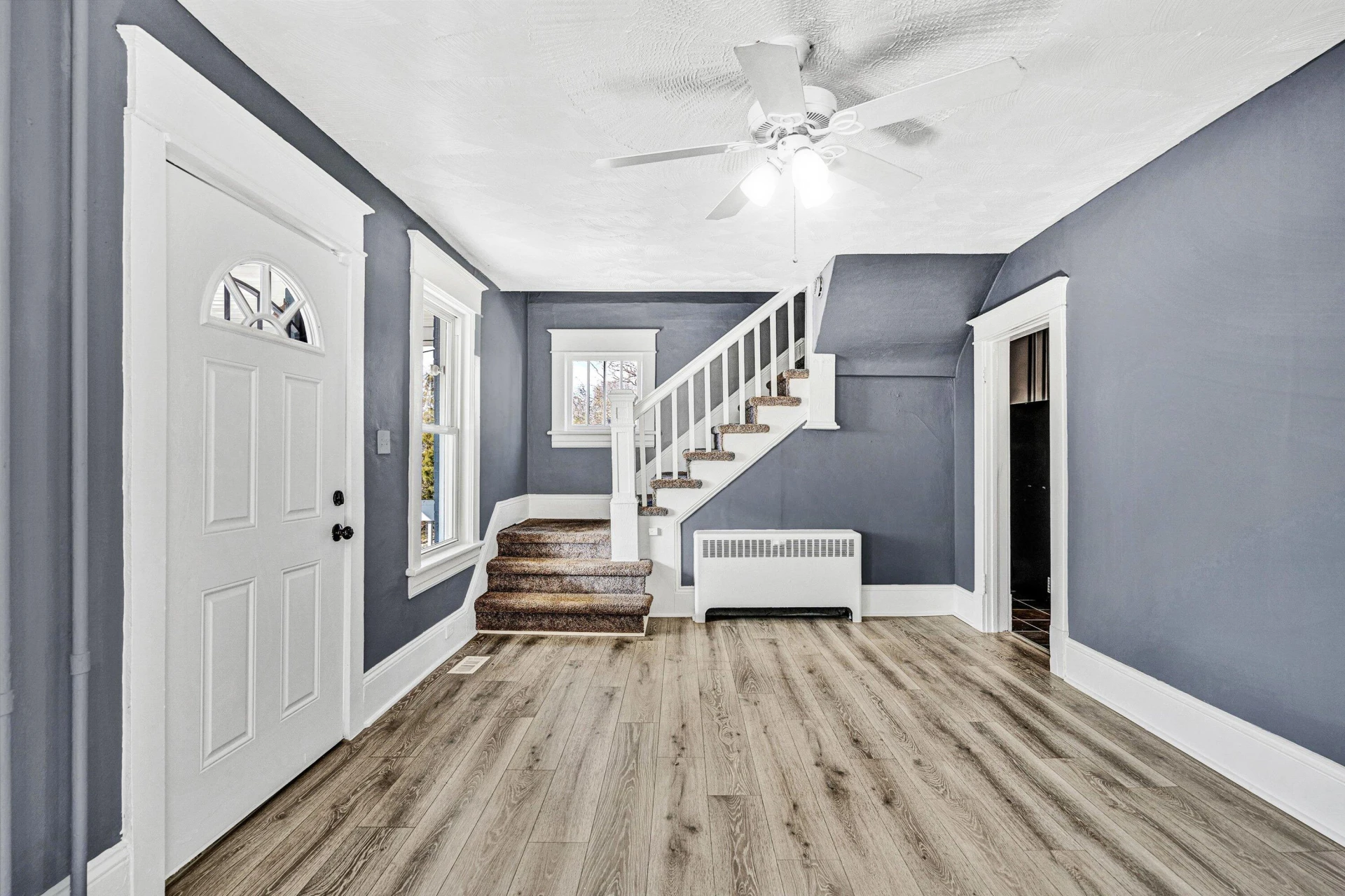 1721 Hanover AVE - Photo 2