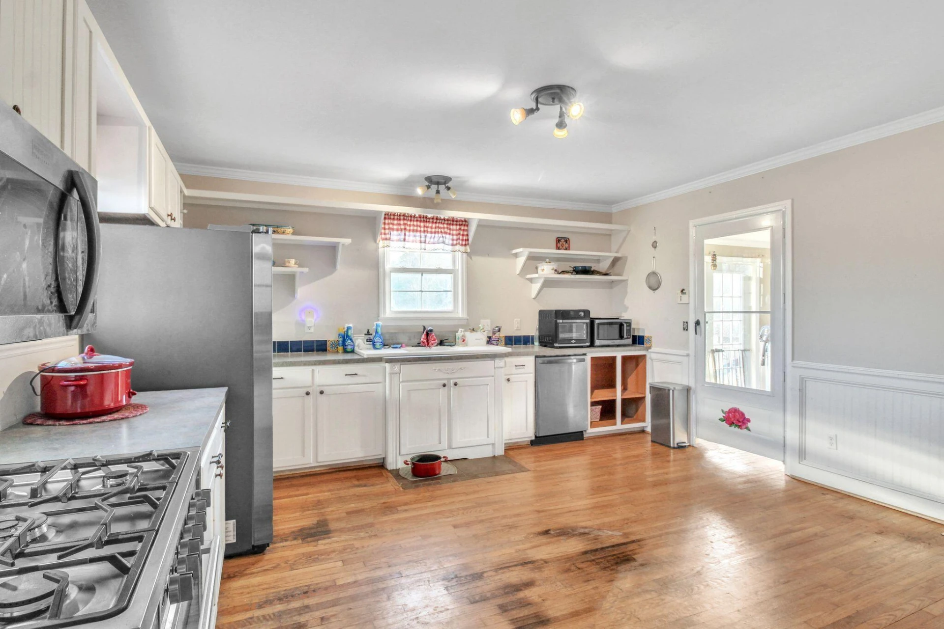 10565 Callands RD - Photo 8