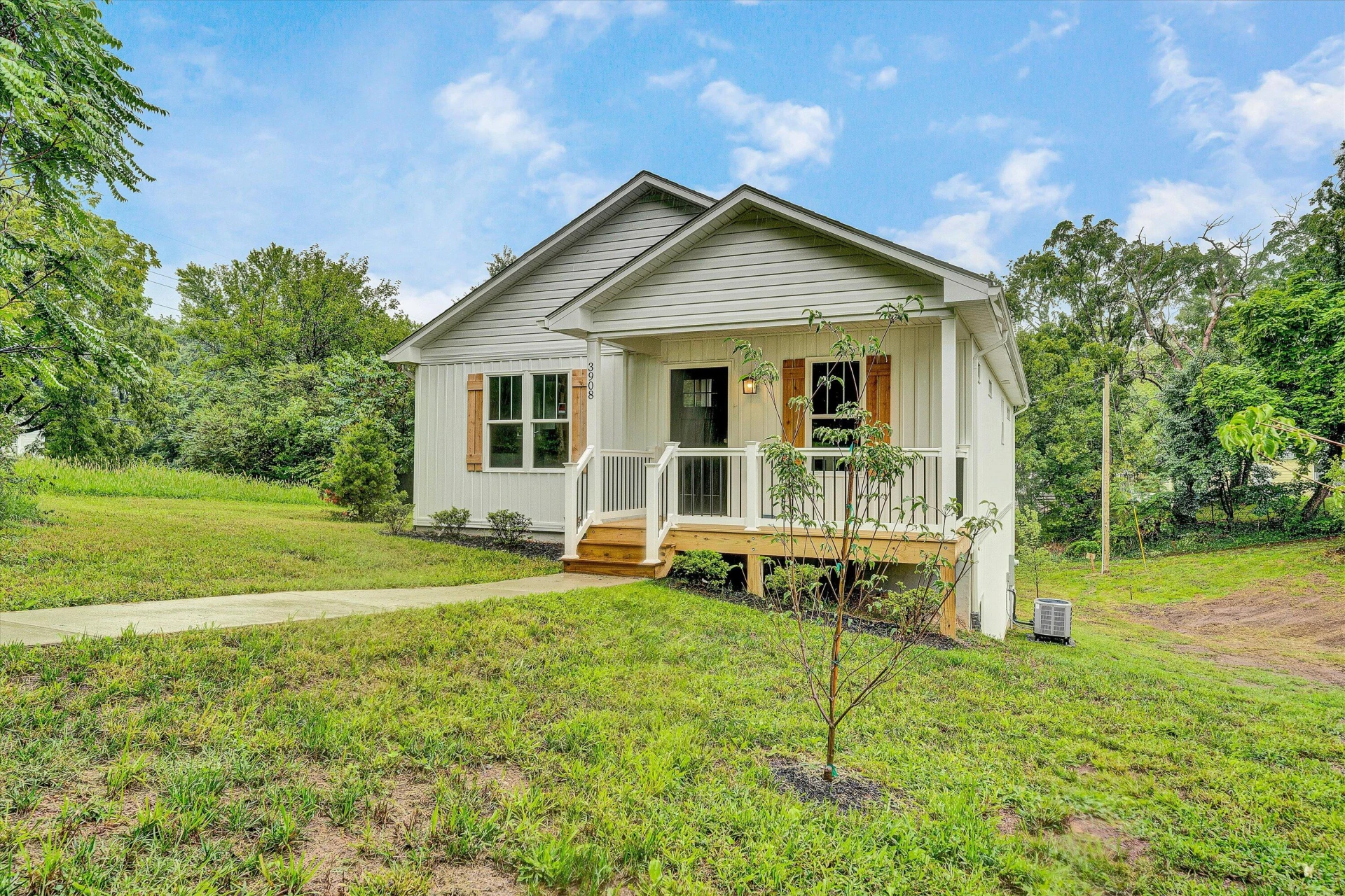3908 Kentucky AVE - Photo 2