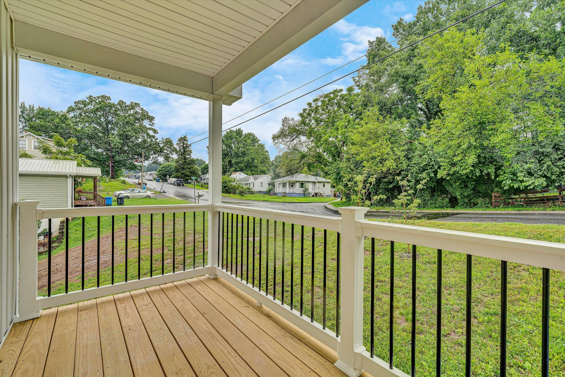 3908 Kentucky AVE - Photo 3
