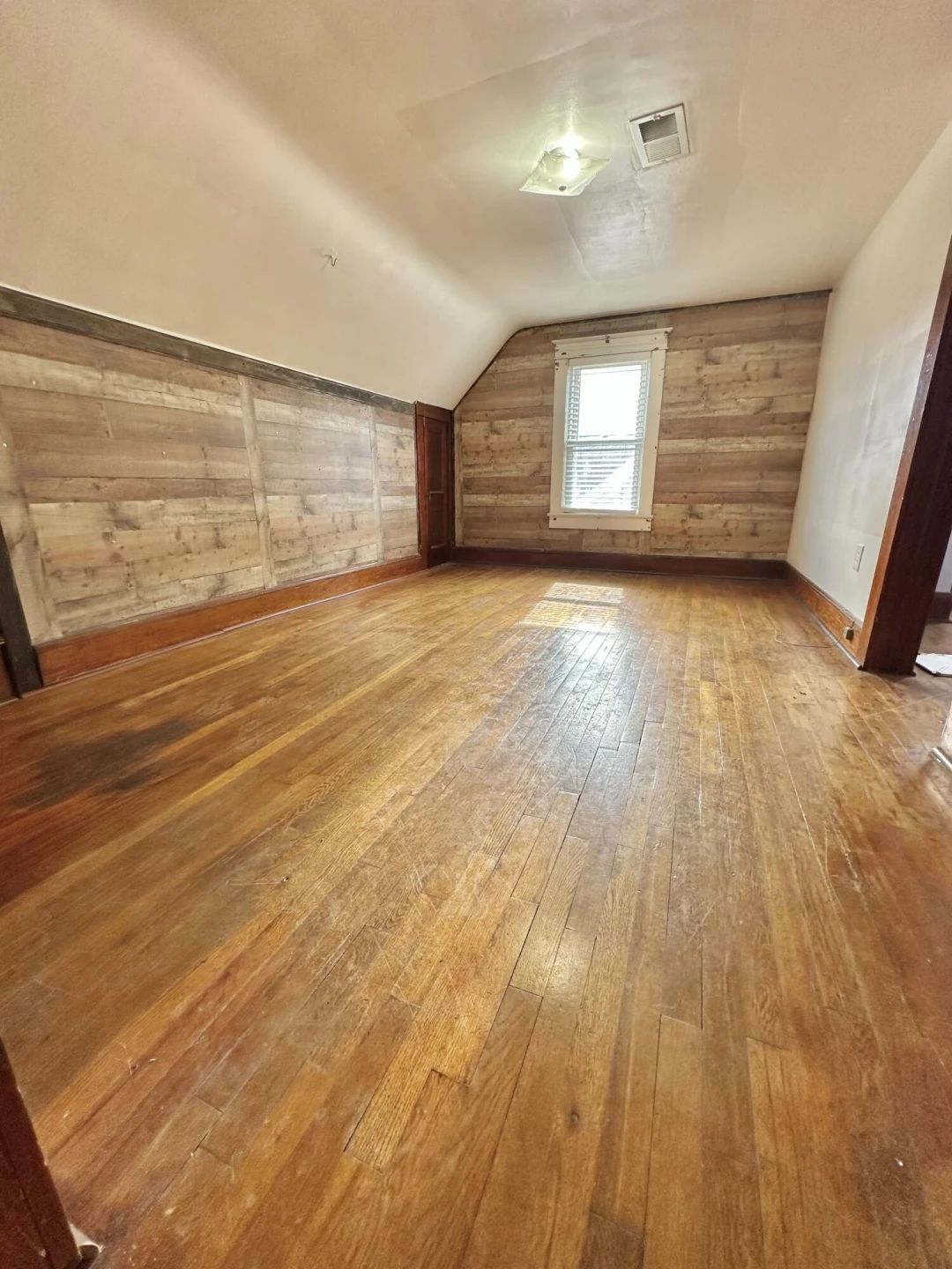 1434 Howard AVE - Photo 27