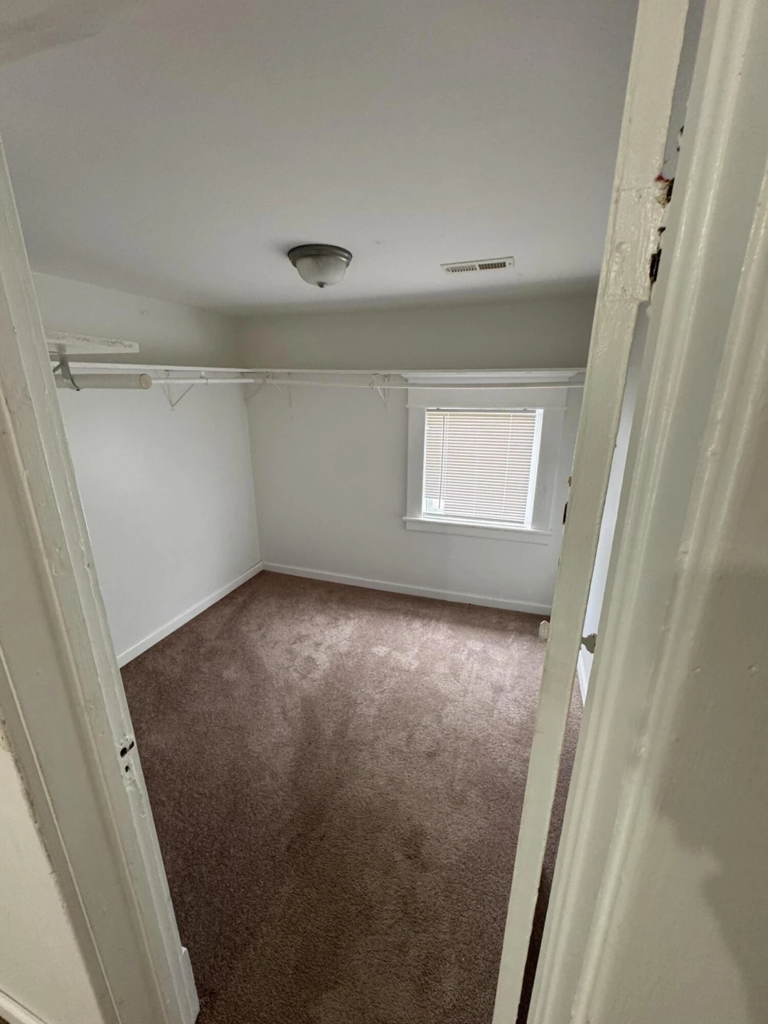 824 Highland AVE - Photo 17