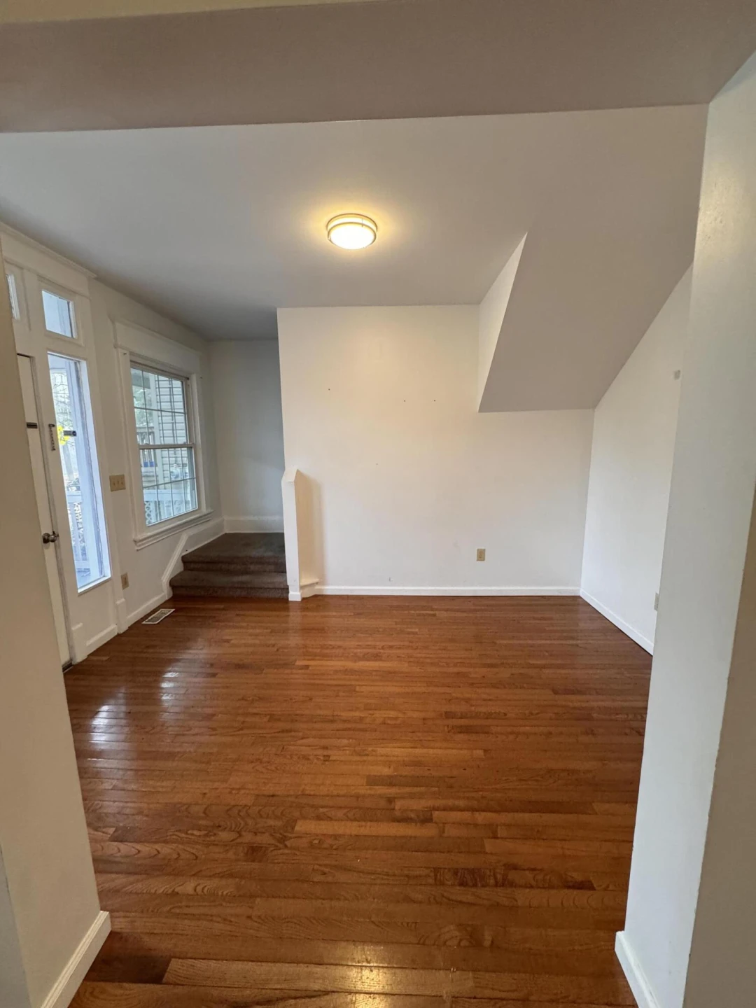 824 Highland AVE - Photo 4