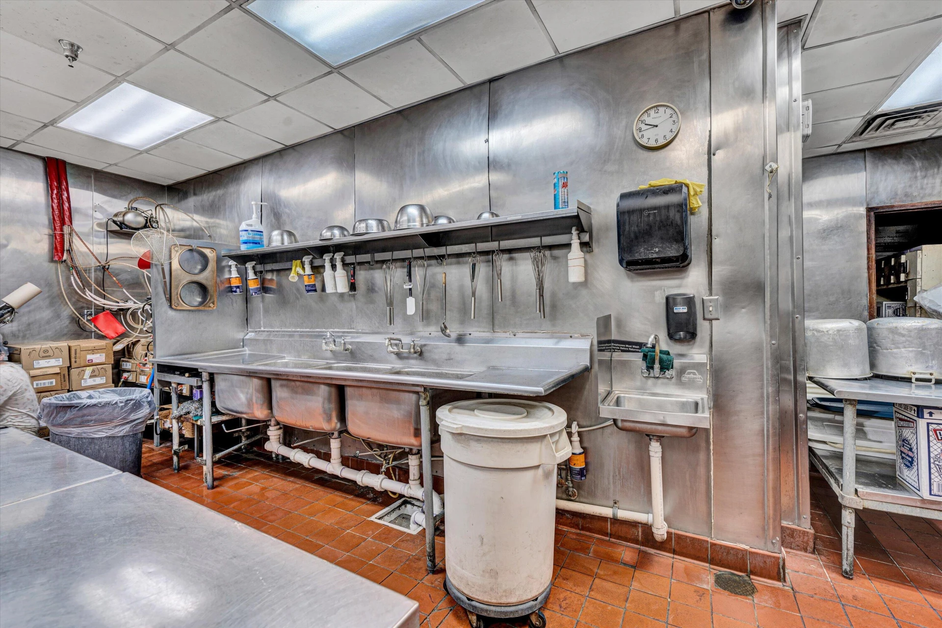 5030 Valley View BLVD - Photo 33