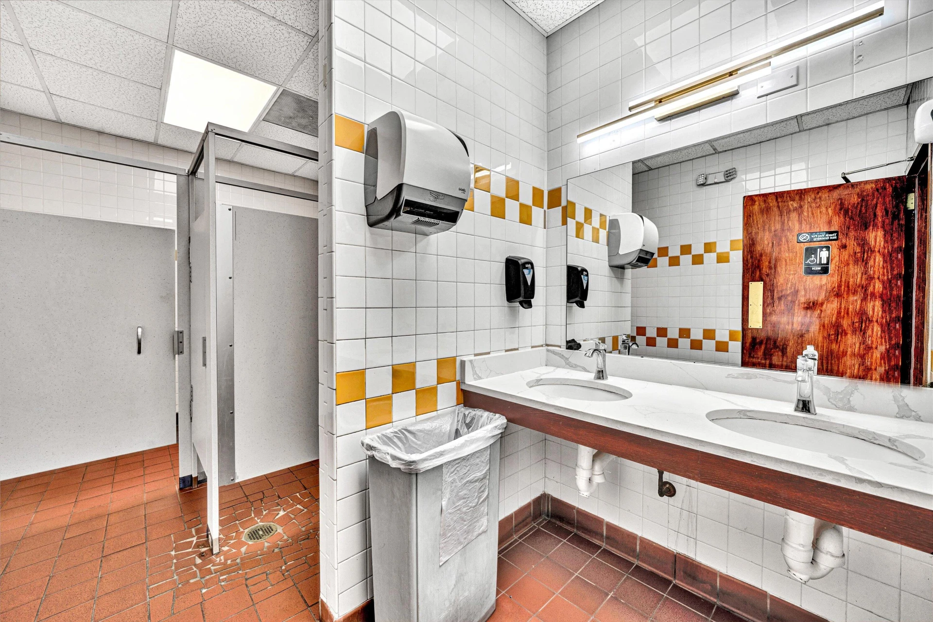5030 Valley View BLVD - Photo 36