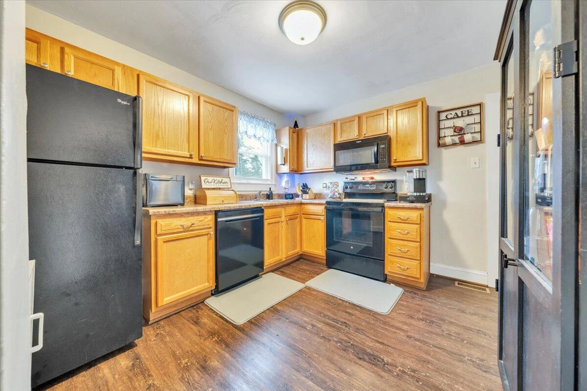 3222 Plantation RD - Photo 6