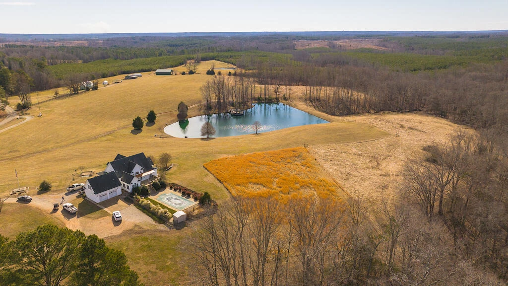 11300 Amelia Springs RD - Photo 3