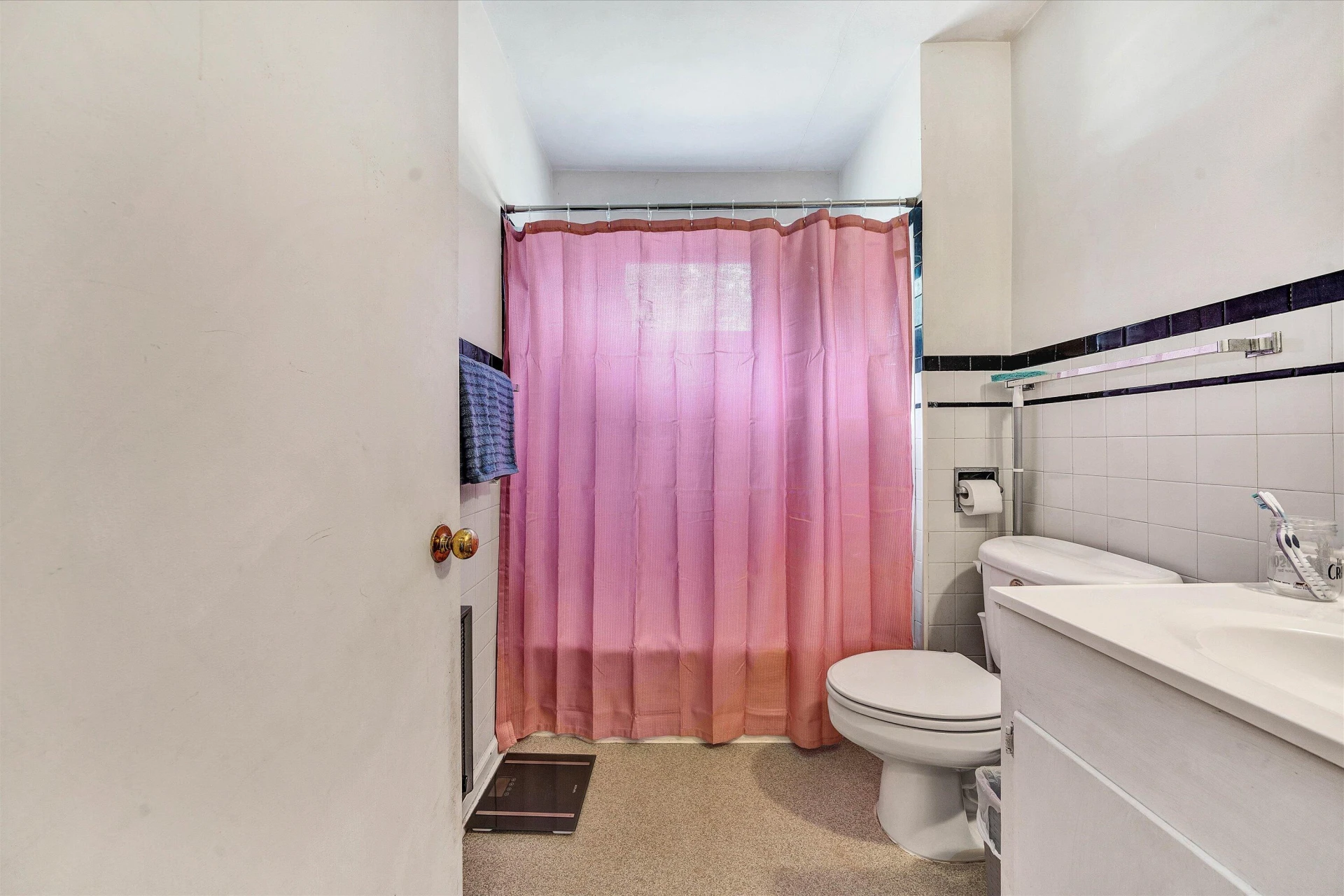 1217 Oakwood ST - Photo 17
