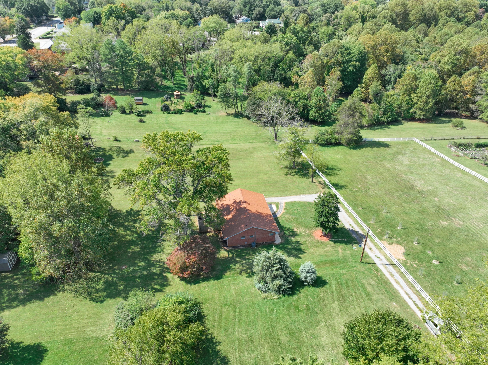 1217 Oakwood ST - Photo 29