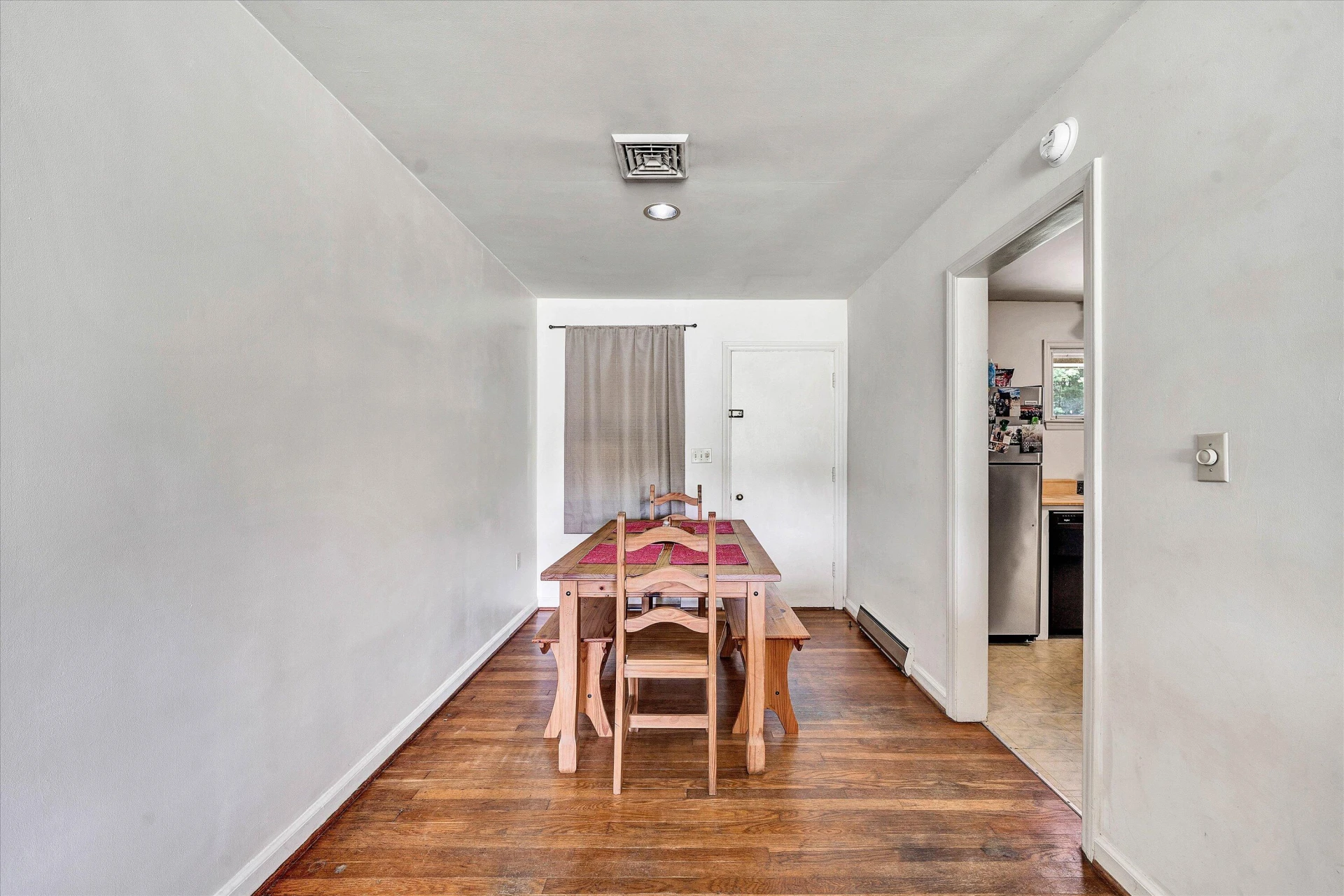 1217 Oakwood ST - Photo 6
