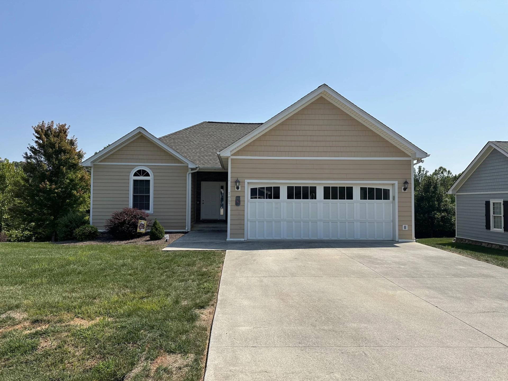 1057 Barrow Hills DR - Photo 5