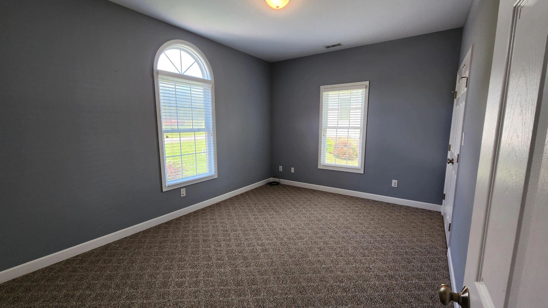 1057 Barrow Hills DR - Photo 32